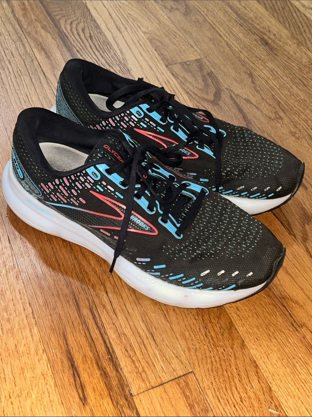 Brooks Glycerin 20 'Black Blue Cayenne' 110382-1D-003 Women’s size 10